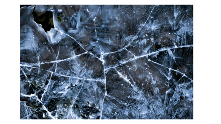 Glace craquelée. Par Iosifbudau, Getty Images.